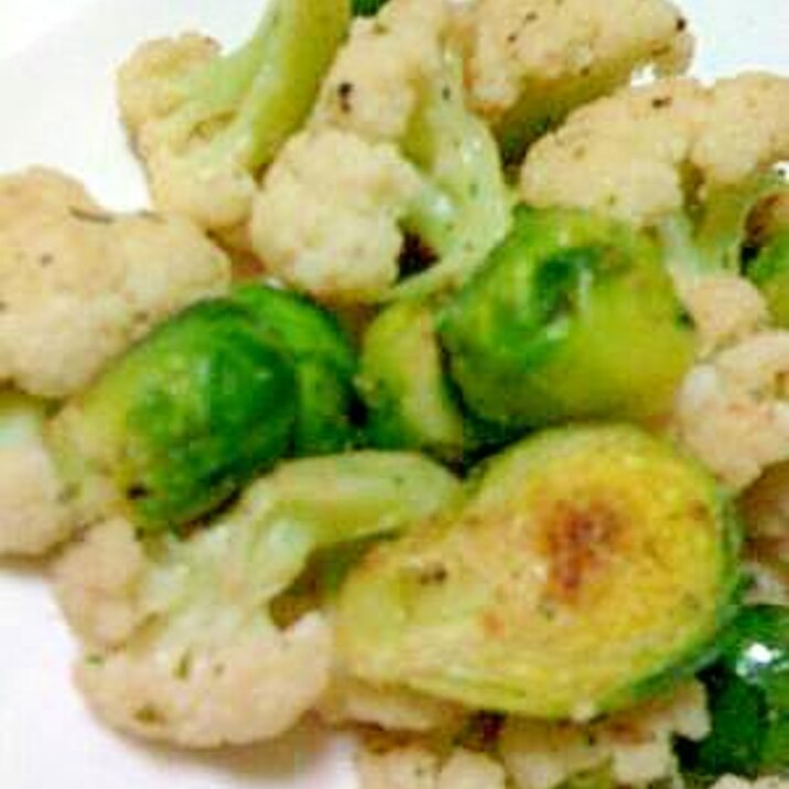 芽キャベツとカリフラワーのガーリック炒め レシピ 作り方 By Kaz Max 楽天レシピ